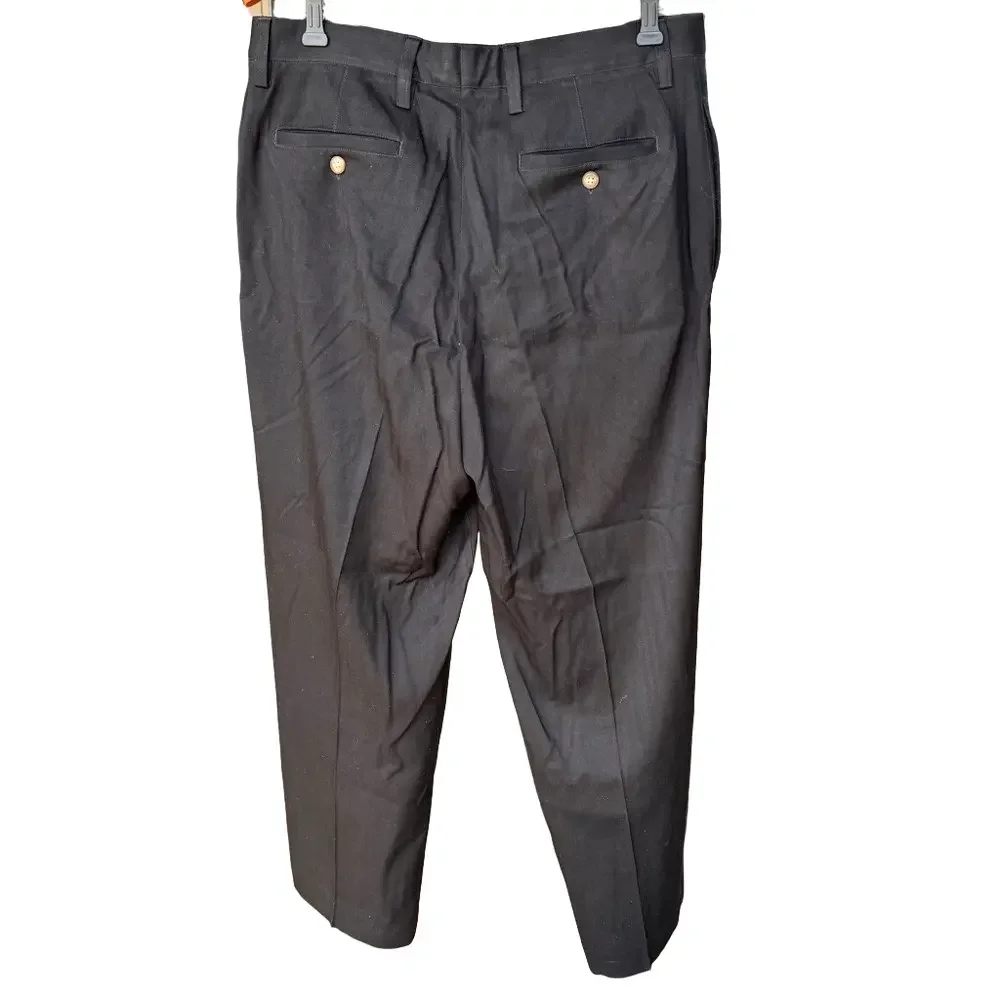 Vintage Tommy Bahama Men’s Silk Pleated pants 100% Quality silk‎ relaxed fit